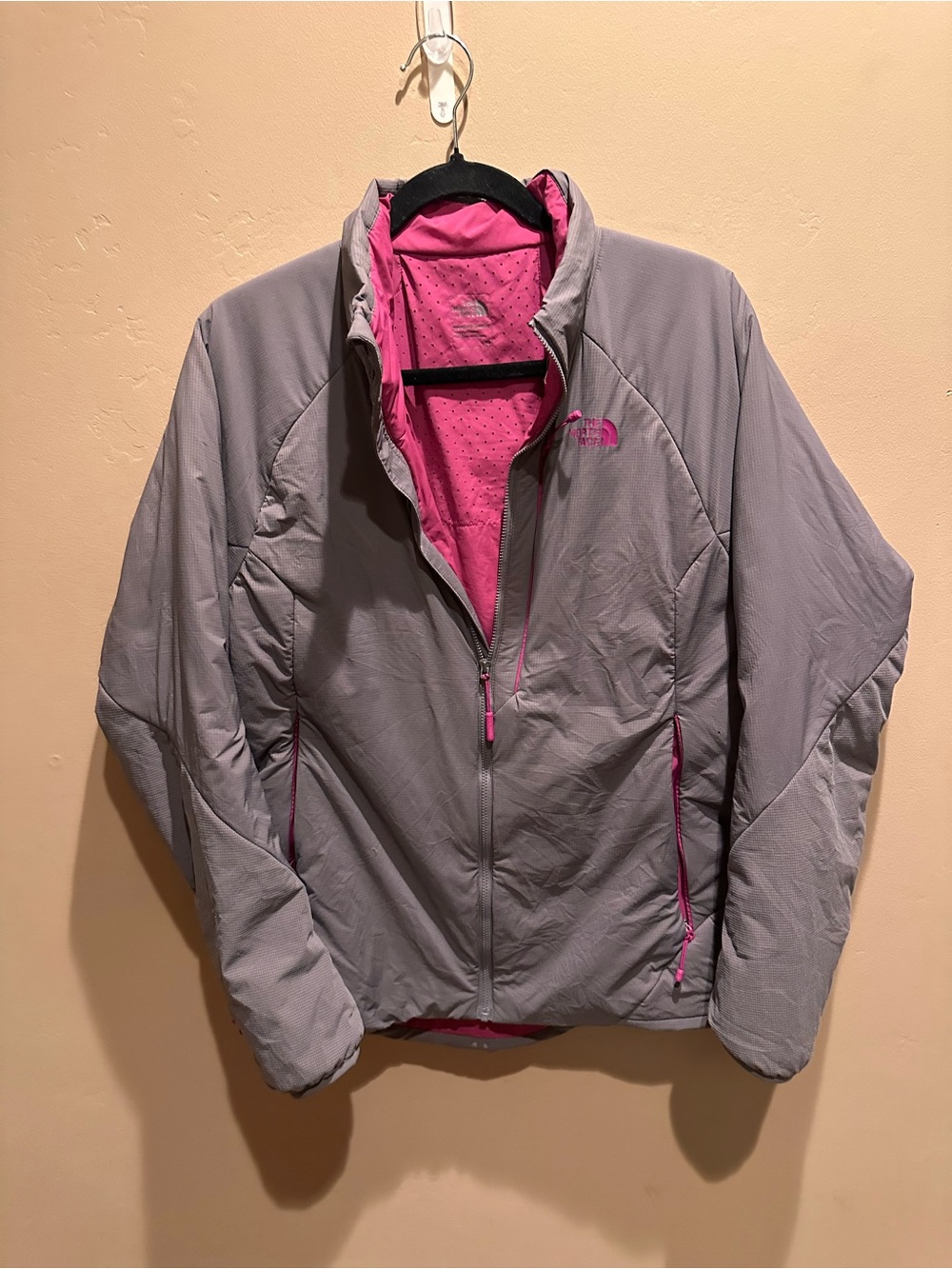 The North Face Women's Gray Jacket with Pink Interior - Large
